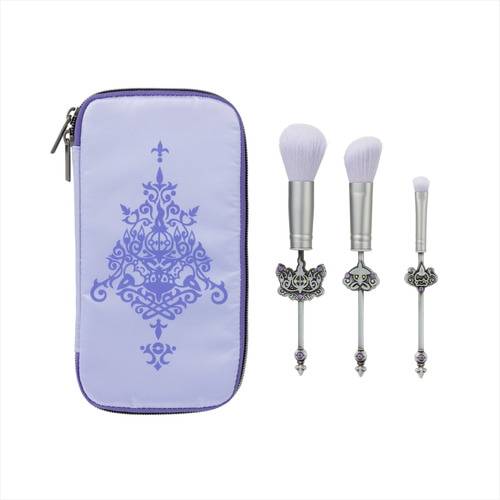 Pokemon: Makeup Brush Set & Pouch Litwick Lampent Chandelure (Limited Edition) [The Pokémon Company]