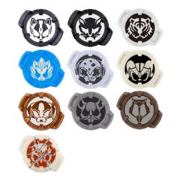 kamen-rider-geats-dx-kamen-