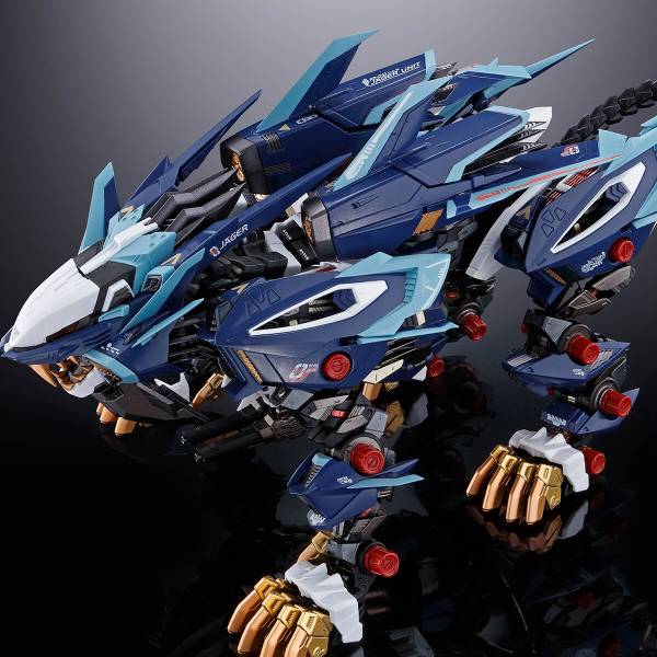Chogokin: Zoids - Changing Armor Set For RZ-041 Liger Zero