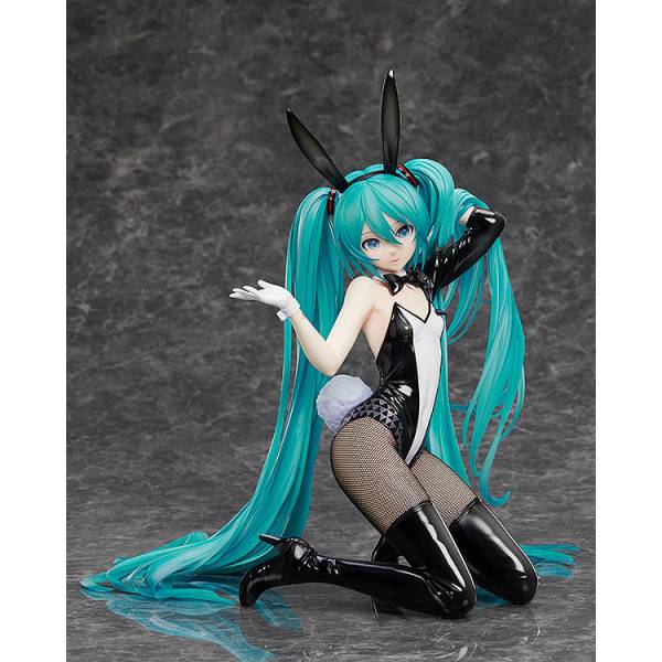 初音ミクバニーVer. Art by 三目YYB 1/4Scale Figure hq720.jpg?sqp=-