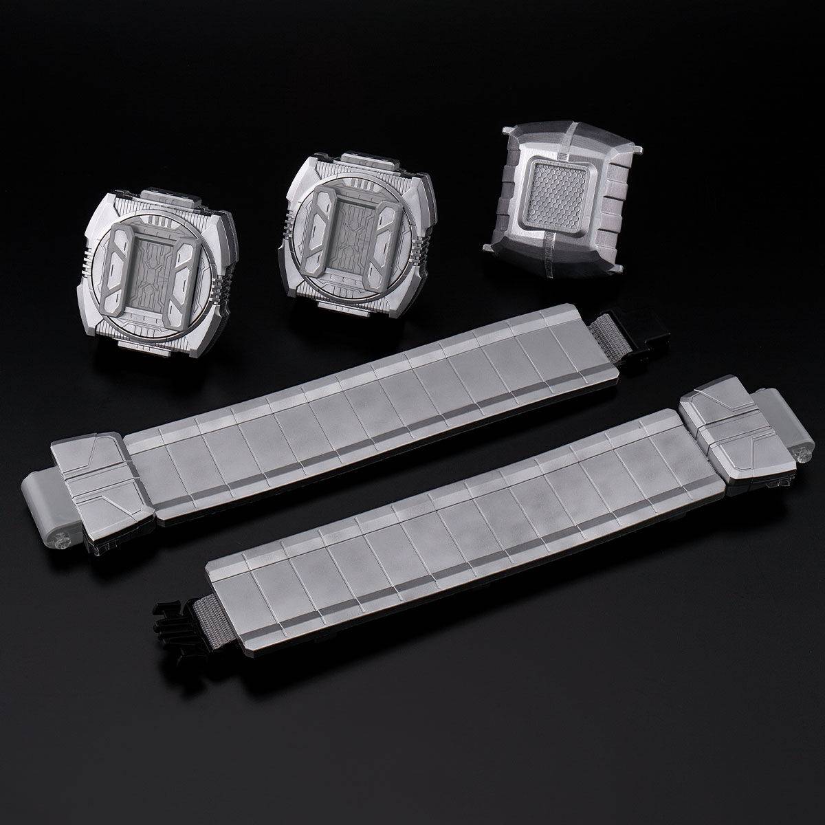 Kamen Rider Geats: DX Desire Driver Buckle High Spec Belt & Raise Buckle Holder (Limited E...
