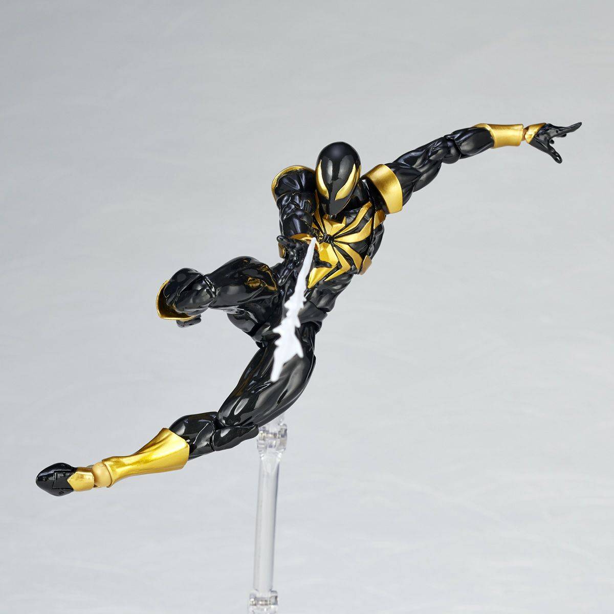 リボルテック　アイアンスパイダー　Revoltech Iron Spider Marvel Amazing Yamaguchi Revoltech No.023EX Iron Spider (Black Ver
