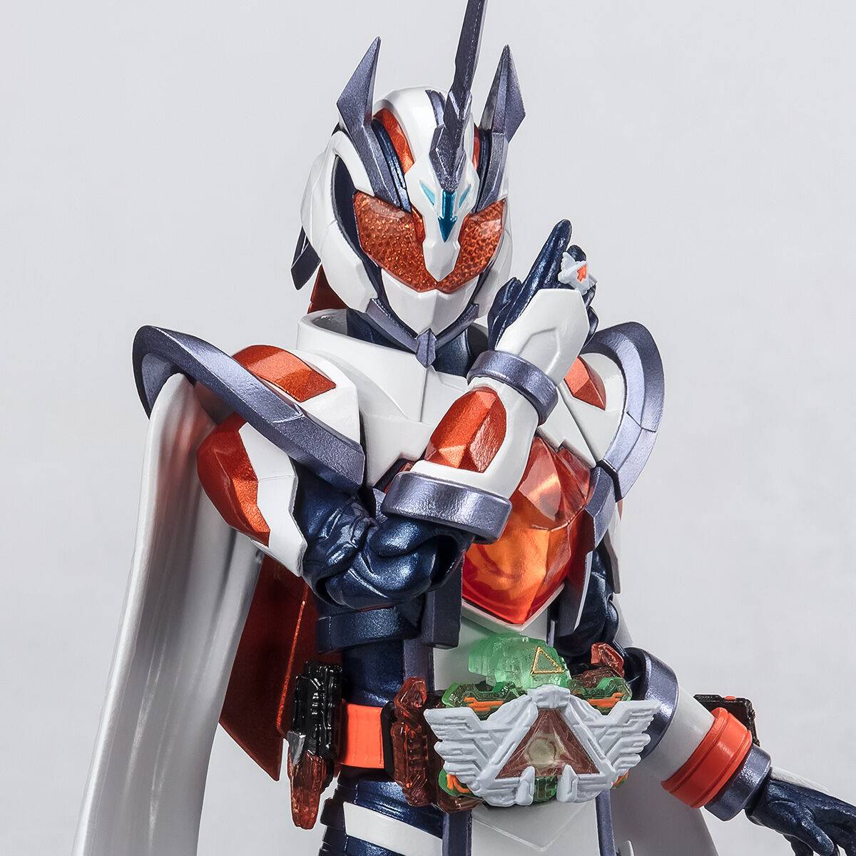 S.H.FIGUARTS: Kamen Rider Gotchard - Kamen Rider Majade - SunUnicorn Ver. (Limited Edition) [Bandai Spirits]