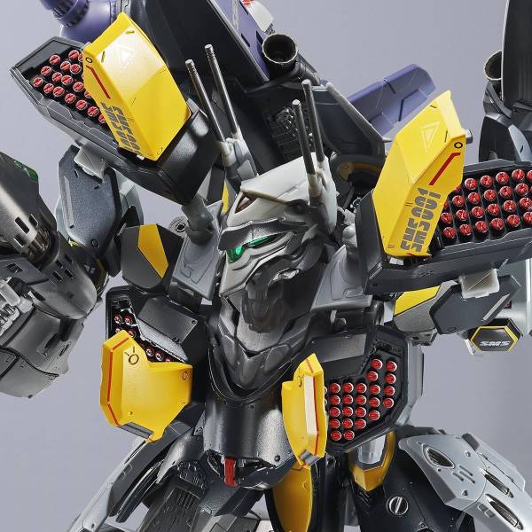 dx-chogokin-macross-frontier-