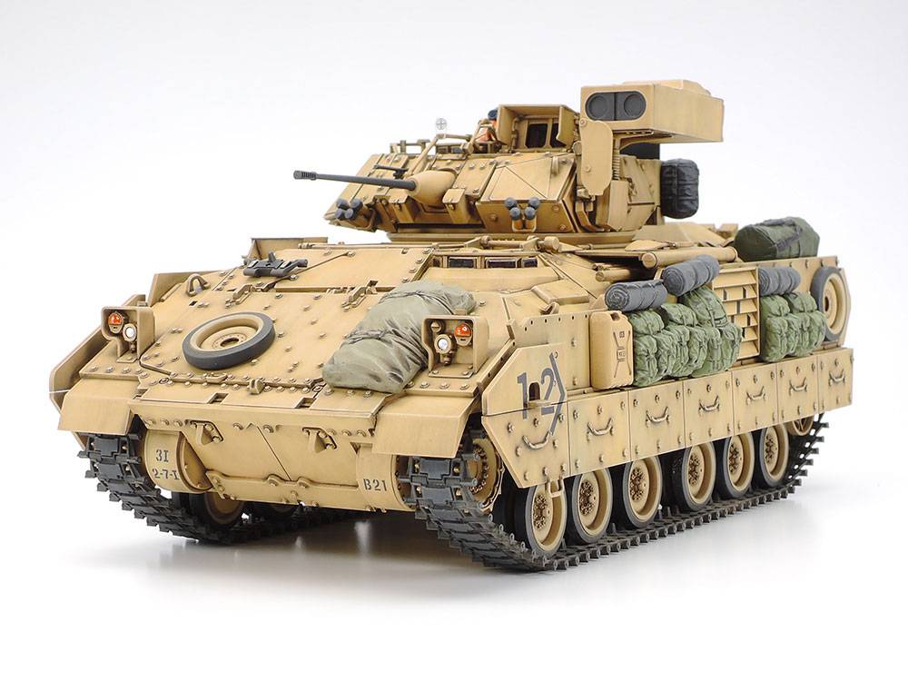 Military Miniature Series: No. 264 -  American Military - M2A2 ODS Desert Bradley Tank 1/35 (Plastic Model Kit) [Tamiya]