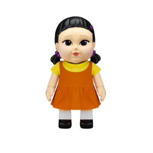 Squid Game: Young-Hee Doll Piggy Bank [Beast Kingdom]