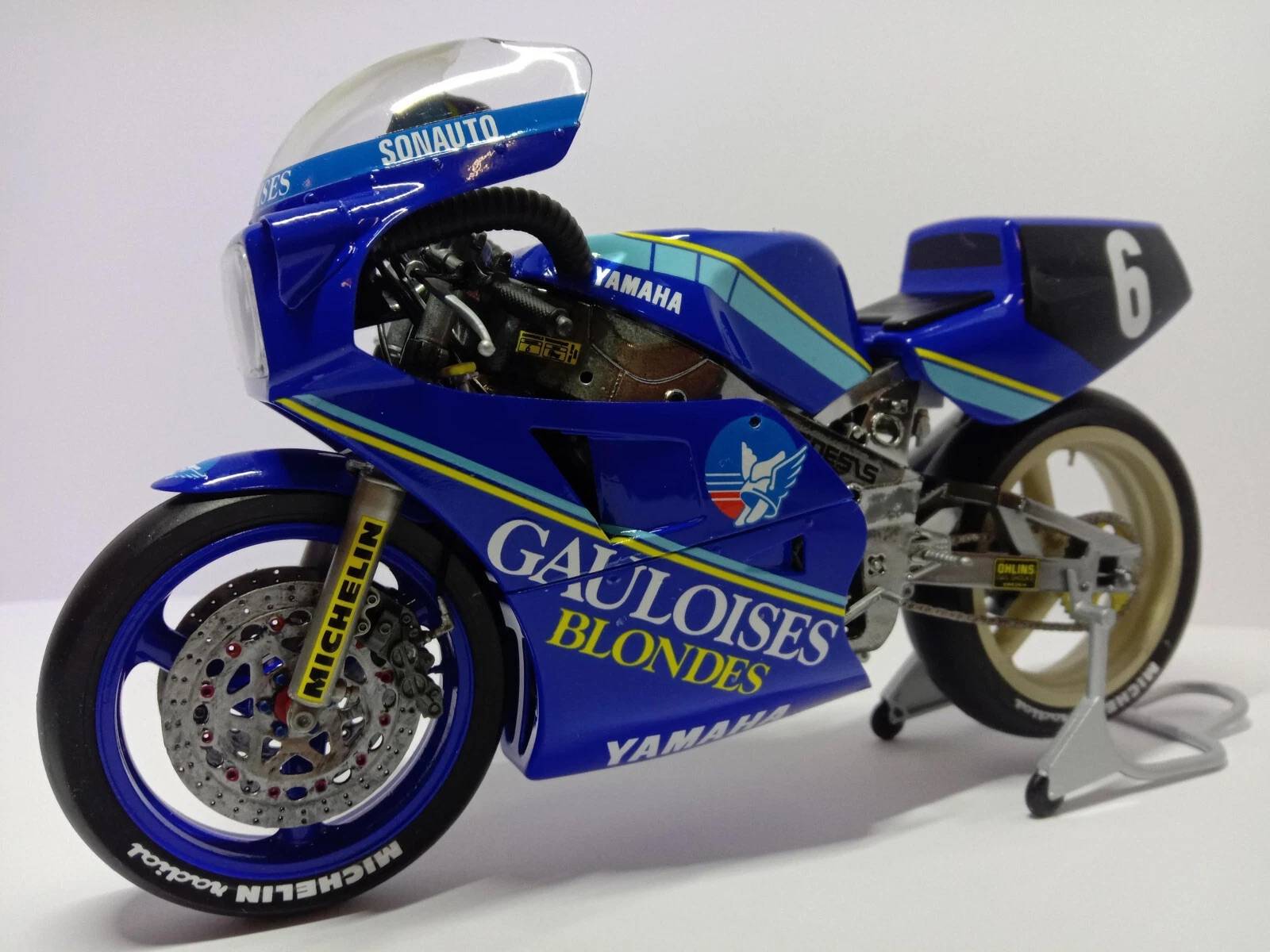 YAMAHA F-330J 1998年 極美品 Yamaha FZR750 OW74 (1985) 1/12: Plastic Model (BIKE12) [Fujimi