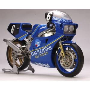 Yamaha FZR750 OW74 (1985) 1/12: Plastic Model (BIKE12) [Fujimi]