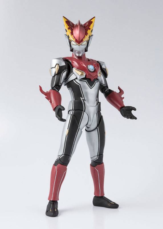 Ultraman - Rosso Flame [SH Figuarts]